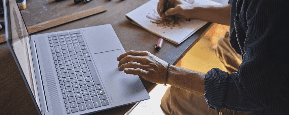 De Pavilion a OmniBook 5: guía universitaria 2025